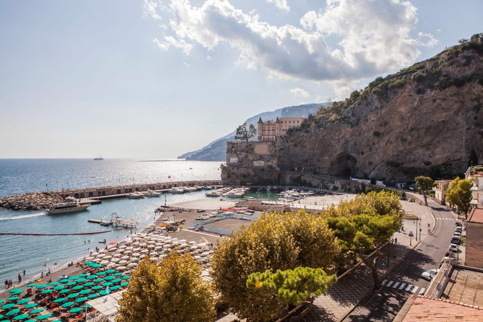 Appartement Un Oblo Sul Mare à Maiori Extérieur photo